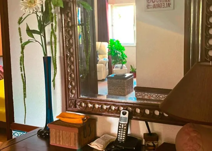 Com Boa Localização E Conforto Casa de hóspedes Povoa de Santa Iria